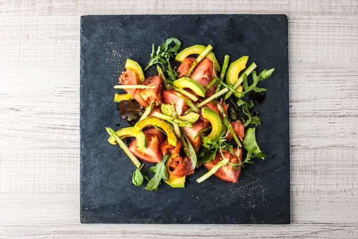 La dieta cetogénica perezosa incluye verduras y grasas saludables